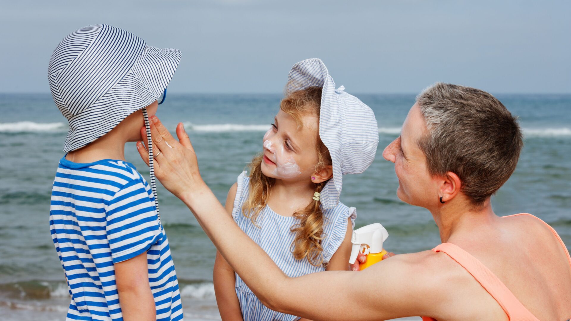 24 5 Come proteggere i bambini dal sole: consigli per un'esposizione sicura